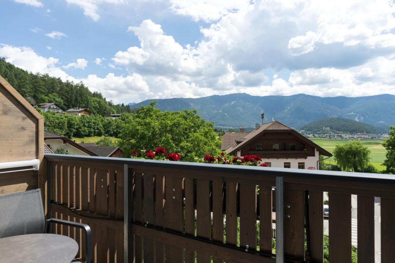 Adlhof Apartments Brunico Eksteriør bilde